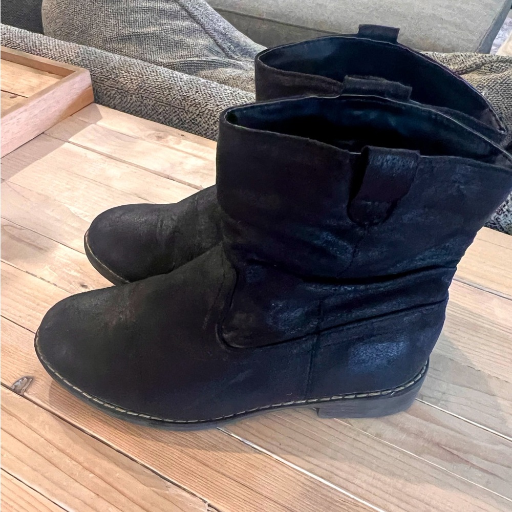 Girls distressed slouch moto boots size 1
